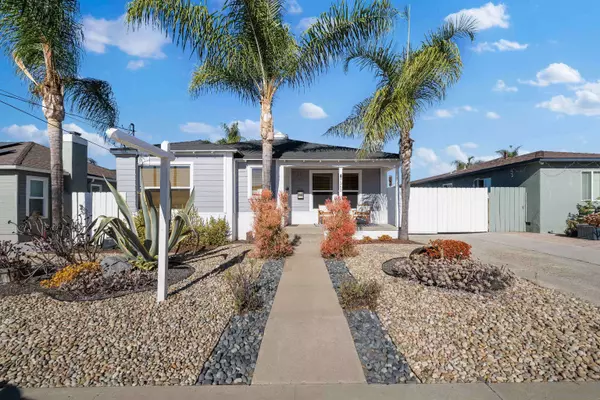 7560 Sturgess Ave, La Mesa, CA 91941