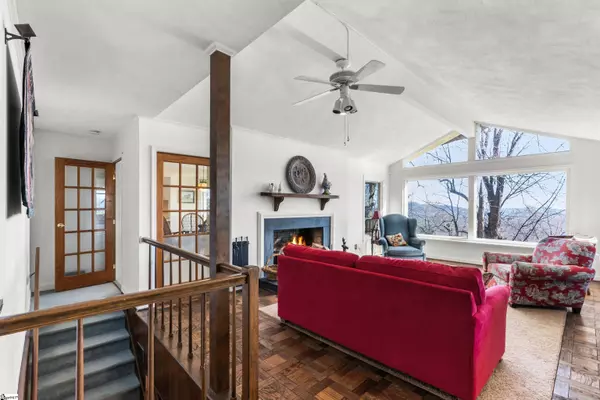 135 Valley View Lane, Tryon, NC 28782