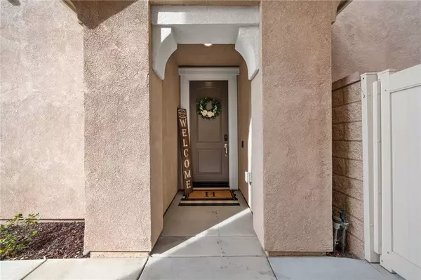 24204 Lilac LN, Lake Elsinore, CA 92532