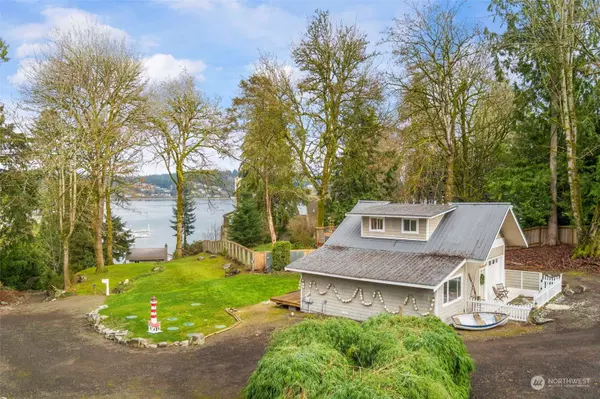 733 Fox DR, Fox Island, WA 98333