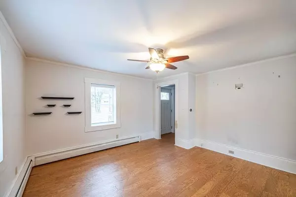 442 Lowell St, Andover, MA 01810