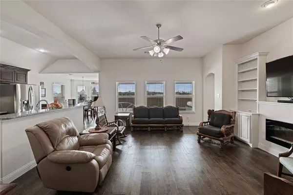 701 Meadowedge Lane, Denton, TX 76207