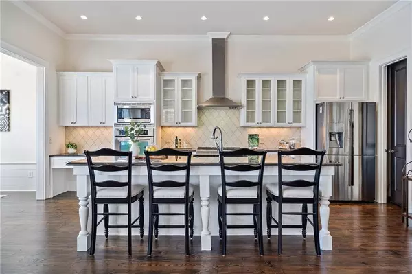 3156 Neal CT, Cumming, GA 30041