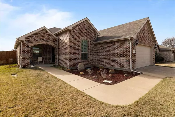 701 Meadowedge Lane, Denton, TX 76207