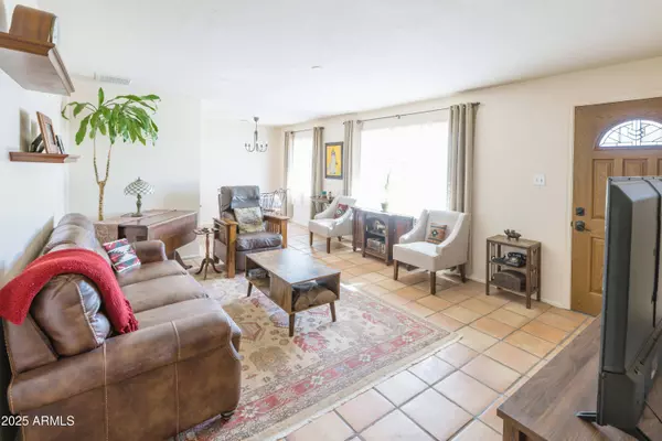 3750 W MARSHALL Avenue, Phoenix, AZ 85019