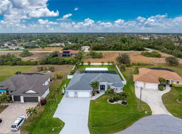 142 ISLAND CT, Rotonda West, FL 33947