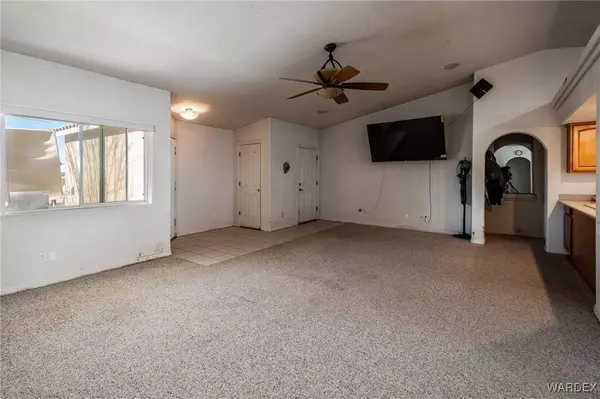 2902 Tanner, Kingman, AZ 86401