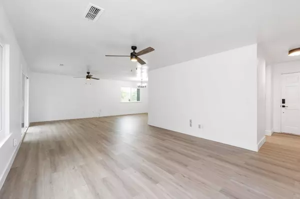 49702 Road 427, Oakhurst, CA 93644