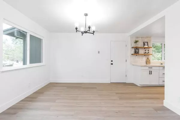 49702 Road 427, Oakhurst, CA 93644