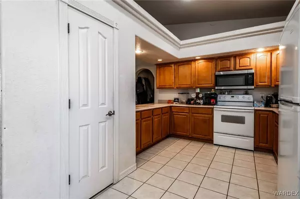 2902 Tanner, Kingman, AZ 86401