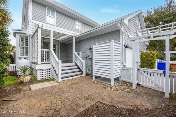 203 Silver Sloop WAY, Carolina Beach, NC 28428