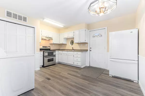 307 S HAMMES AVE, Joliet, IL 60436