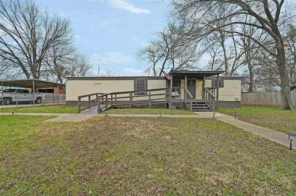 4709 Pimlico DR, Del Valle, TX 78617