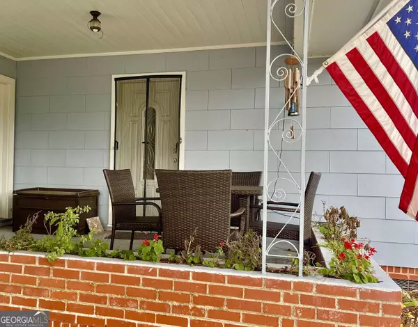 1715 City, Waycross, GA 31501