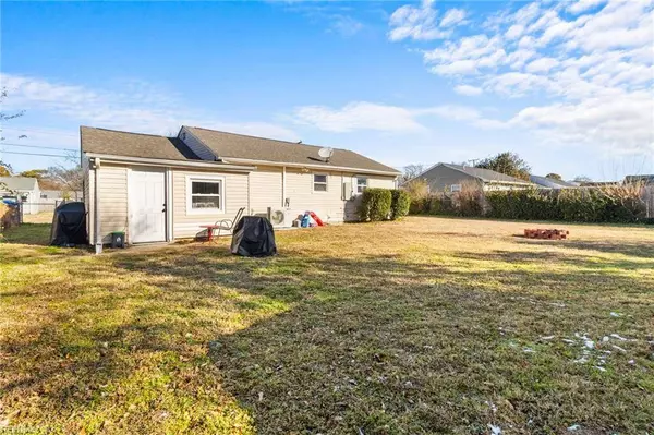 5561 Aurora DR, Virginia Beach, VA 23455