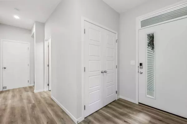 70 Seton RD SE, Calgary, AB T3M 3E8