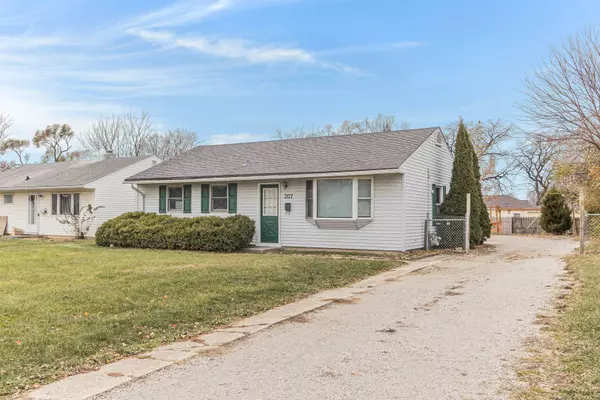 307 S HAMMES AVE, Joliet, IL 60436