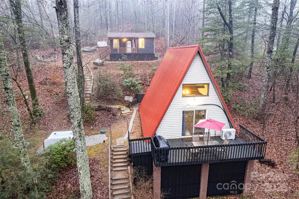 42 Rainbow Lake CIR, Black Mountain, NC 28711