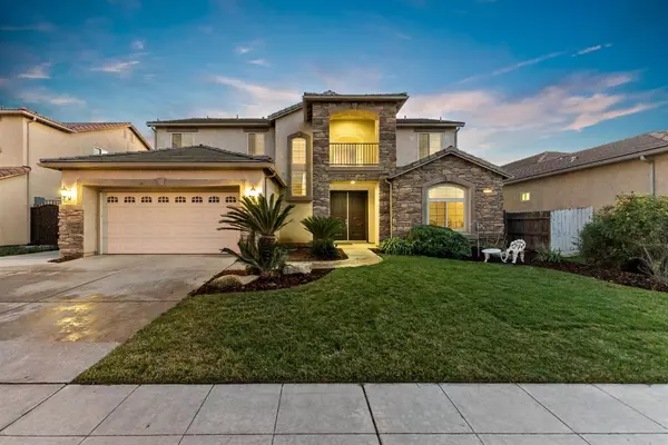 5904 E Kaviland AVE, Fresno, CA 93727