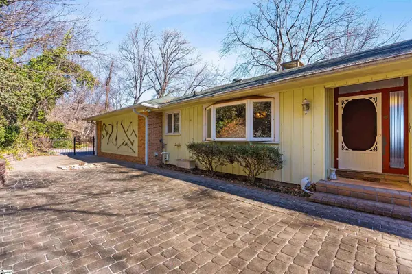 135 Valley View Lane, Tryon, NC 28782