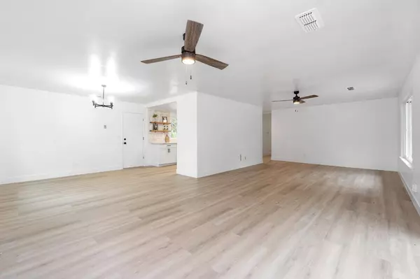 49702 Road 427, Oakhurst, CA 93644