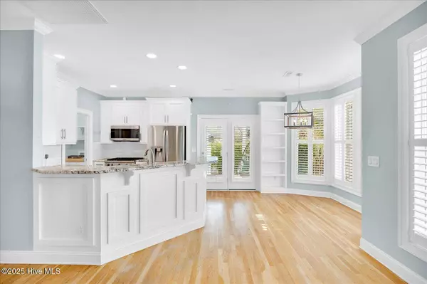 203 Silver Sloop WAY, Carolina Beach, NC 28428