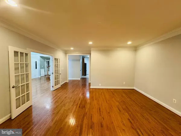 42991 PASCALE TER, Ashburn, VA 20148