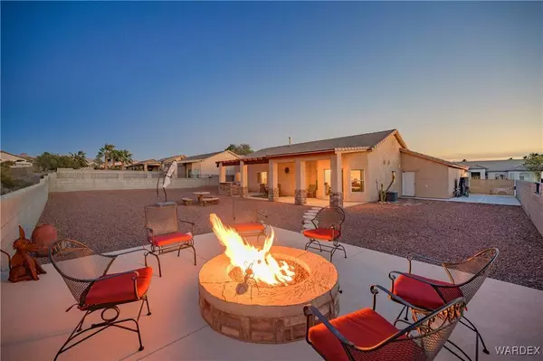 2735 La Paloma DR, Bullhead City, AZ 86429