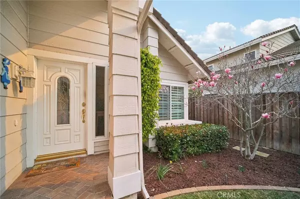 420 Lazy Brook CT, Simi Valley, CA 93065