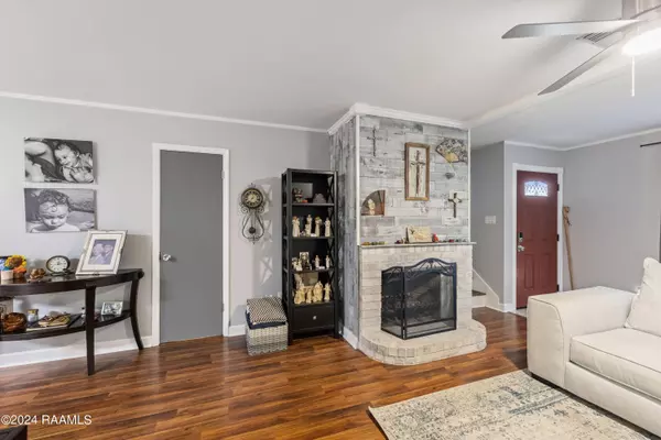 2345 Robley, Lafayette, LA 70503