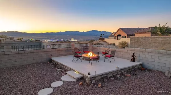 2735 La Paloma DR, Bullhead City, AZ 86429