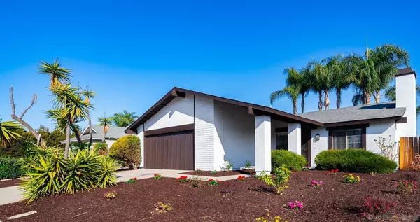 398 Coco Palms Dr, Oceanside, CA 92058