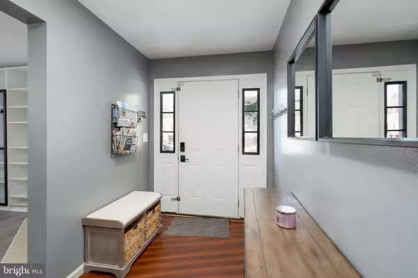 44 NORMANS FORD DR, Sicklerville, NJ 08081