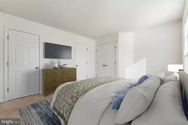 9021 PHITA LN, Manassas Park, VA 20111