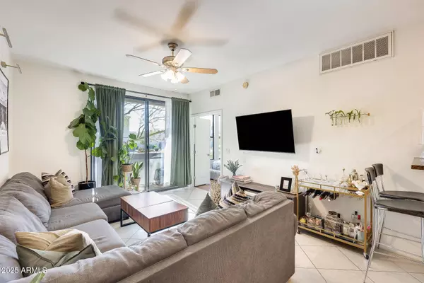 6900 E PRINCESS Drive #1132, Phoenix, AZ 85054