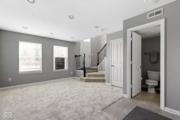 9426 Park Meridian DR, Indianapolis, IN 46260