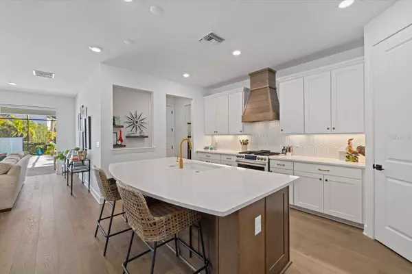 11712 GOLDEN BAY PL, Bradenton, FL 34211