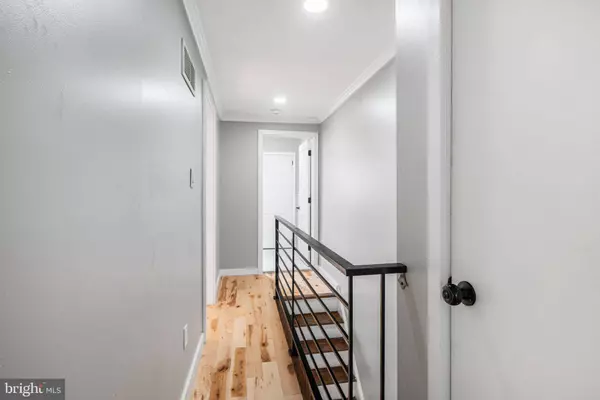 1804 TREE ST, Philadelphia, PA 19145