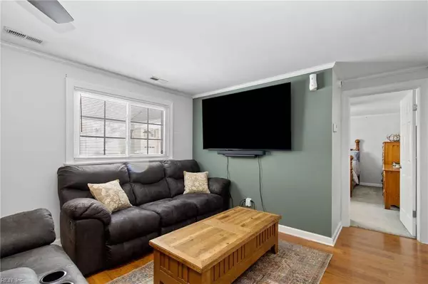 702 Summers PL, Portsmouth, VA 23702