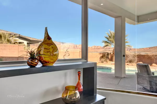 1826 Outlook DR, Washington, UT 84780