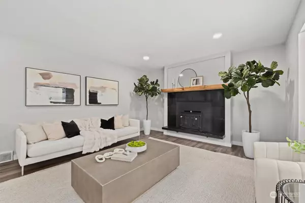 15549 206th AVE SE, Renton, WA 98059