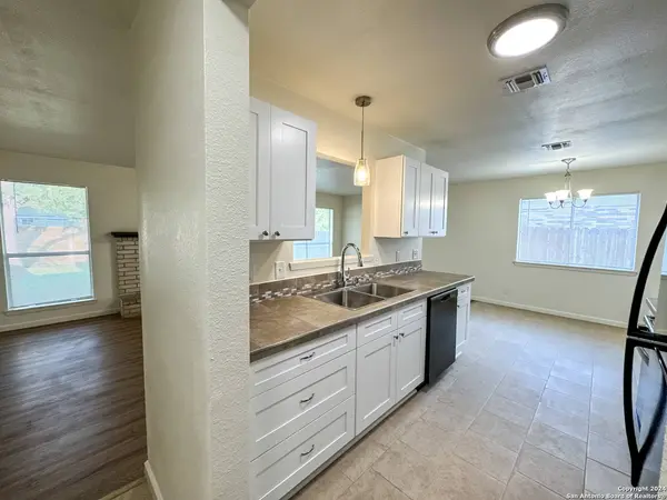 4638 Golden Meadow, San Antonio, TX 78250