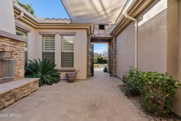 5045 S MINGUS Place, Chandler, AZ 85249