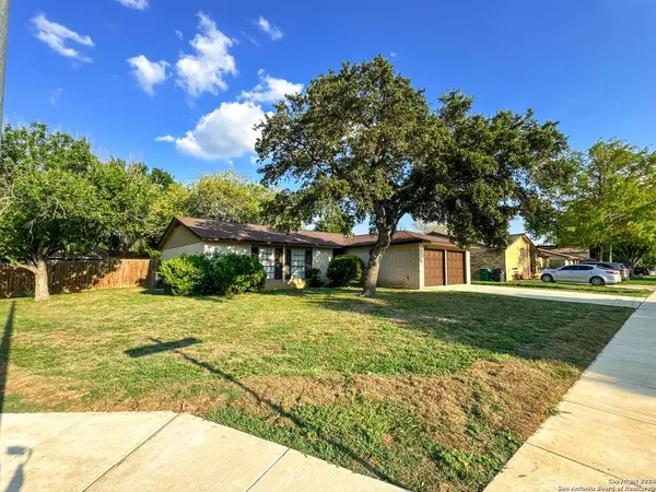 4638 Golden Meadow, San Antonio, TX 78250