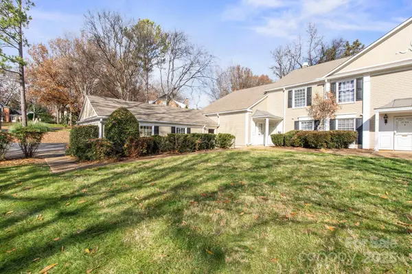 7062 Quail Hill RD, Charlotte, NC 28210