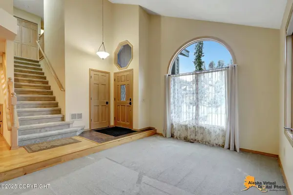 3851 WINCHESTER LOOP, Anchorage, AK 99507