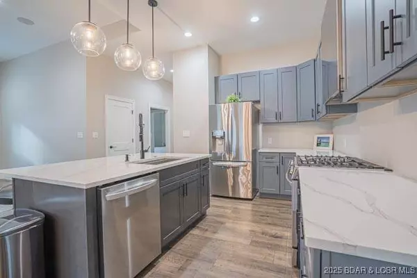 1258 Bonard LN, Osage Beach, MO 65065