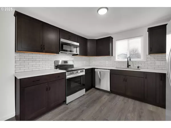 1899 SCOTT RD, Springfield, OR 97477