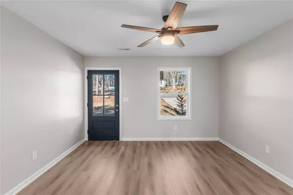 89 MONA, Dallas, GA 30132