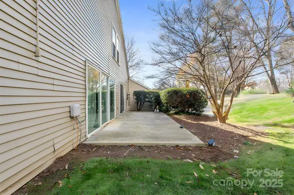 7062 Quail Hill RD, Charlotte, NC 28210